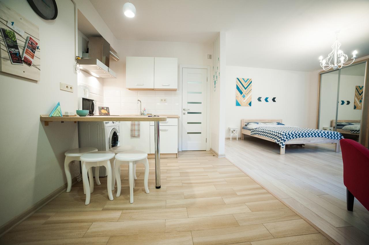 City Center Apartment Лвив Екстериор снимка