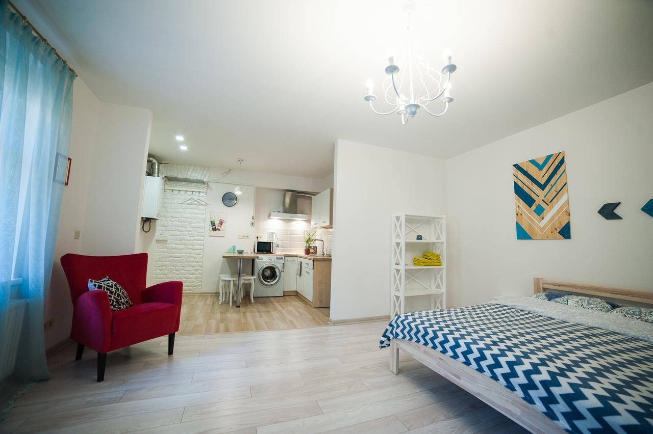 City Center Apartment Лвив Екстериор снимка